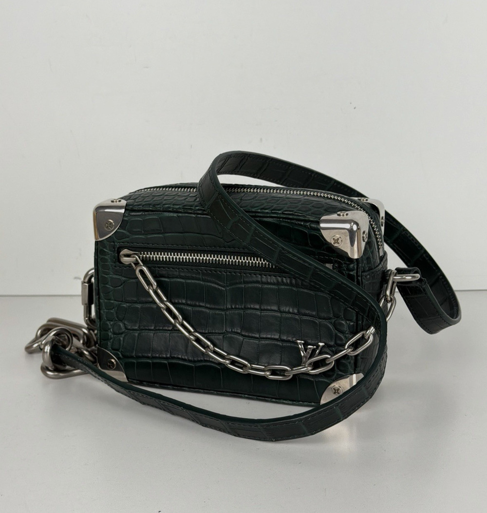 Louis Vuitton Soft Trunk Crossbody Bag Mini in Green Crocodile Leather NFC E2